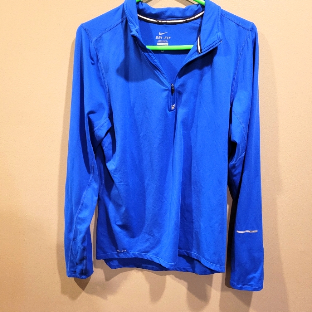 Womans Nike dry fit jacket Small